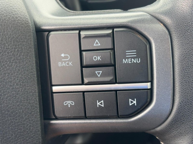 Ford Super Duty F-350 SRW Vehicle Image 18