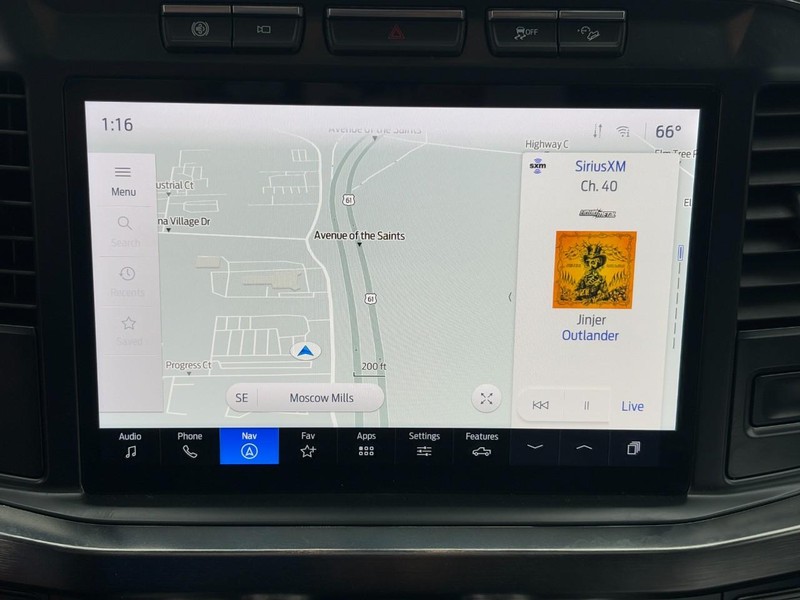 Ford Super Duty F-350 SRW Vehicle Image 22