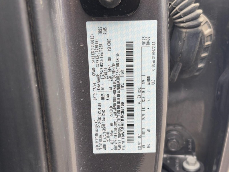 Ford Super Duty F-350 SRW Vehicle Image 28