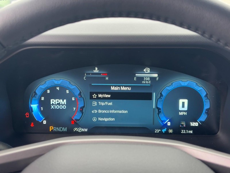 Ford Bronco Vehicle Full-screen Gallery Image 14