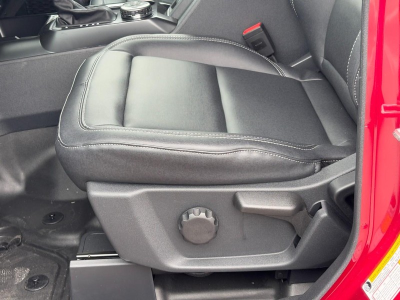 Ford Bronco Vehicle Full-screen Gallery Image 19