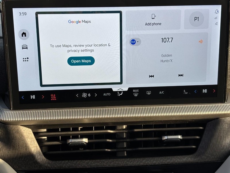 Ford Explorer Vehicle Full-screen Gallery Image 16