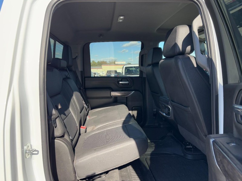 Chevrolet Silverado 2500HD Vehicle Image 10