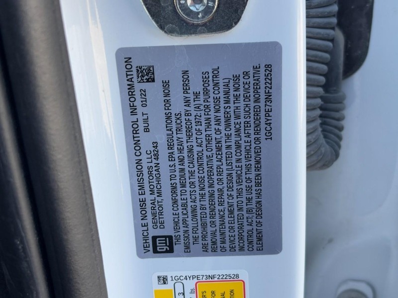 Chevrolet Silverado 2500HD Vehicle Image 26