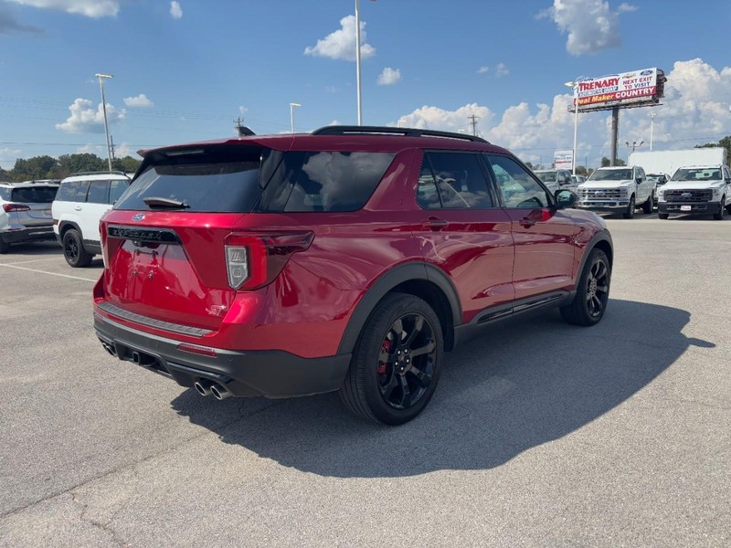 Ford Explorer Vehicle Image 03