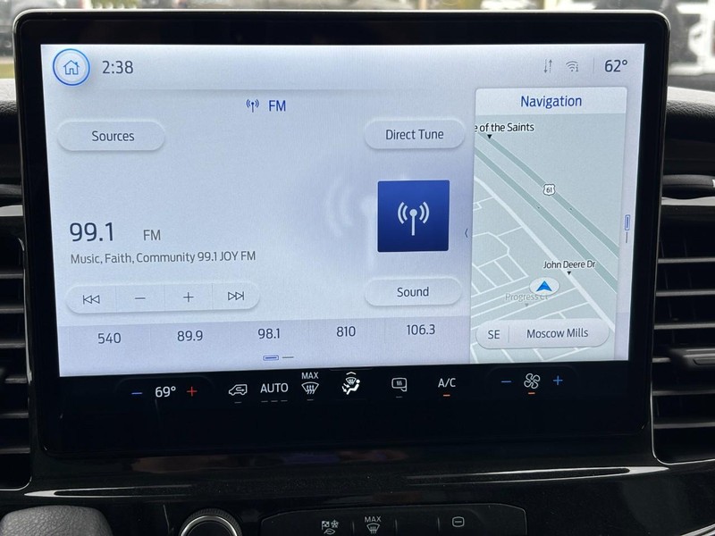 Ford Transit Cutaway Vehicle Full-screen Gallery Image 11