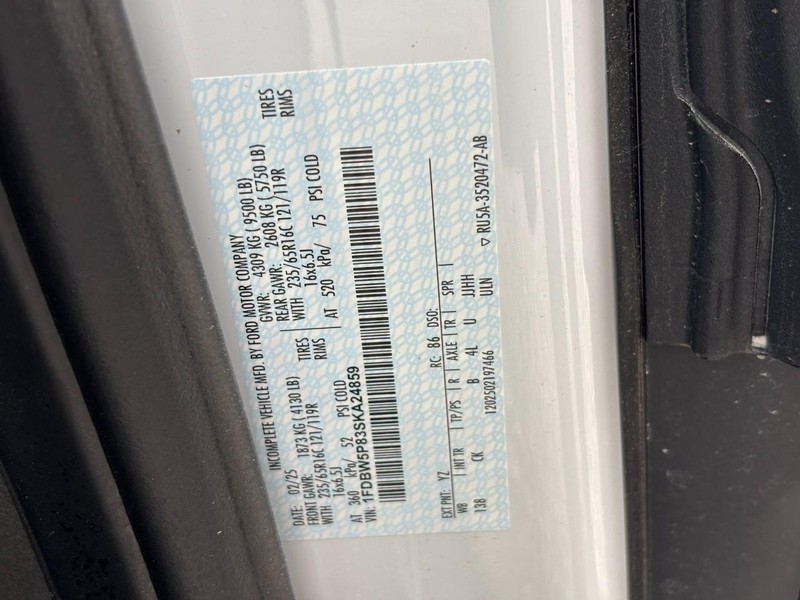 Ford Transit Cutaway Vehicle Full-screen Gallery Image 17