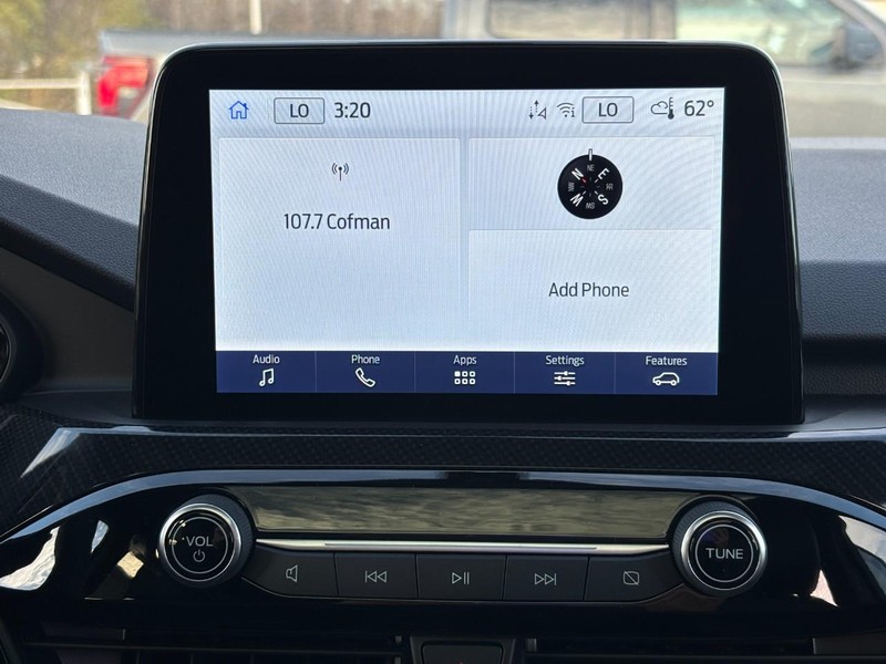 Ford Escape Vehicle Full-screen Gallery Image 8