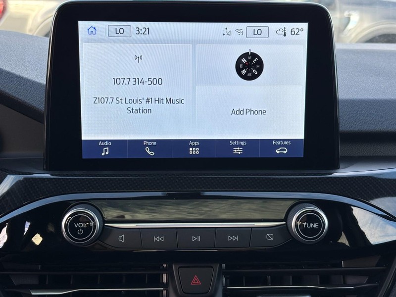 Ford Escape Vehicle Full-screen Gallery Image 15