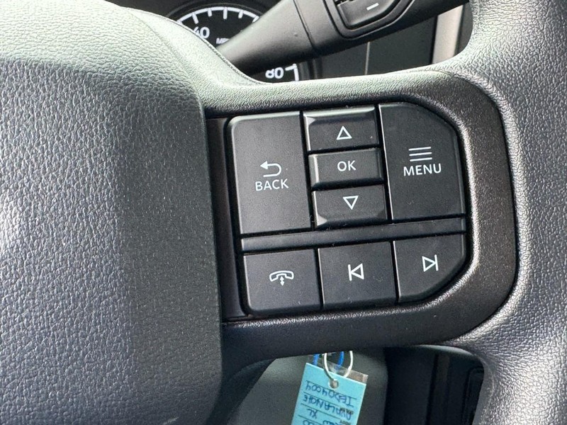 Ford Super Duty F-250 SRW Vehicle Image 15