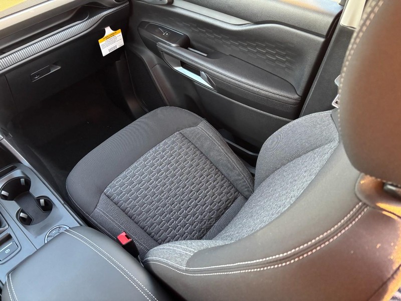 Ford Ranger Vehicle Full-screen Gallery Image 10