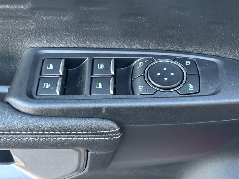 Ford Ranger Vehicle Full-screen Gallery Image 18