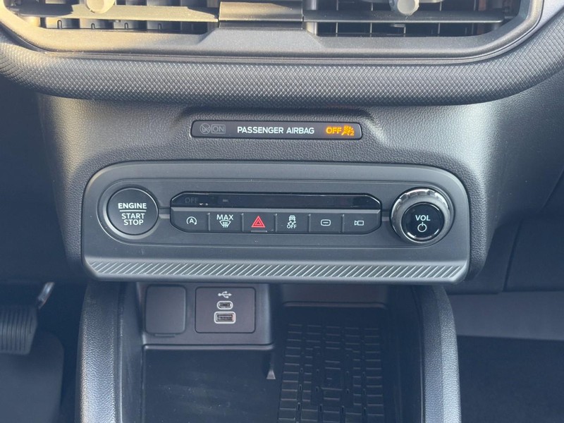 Ford Bronco Sport Vehicle Full-screen Gallery Image 9