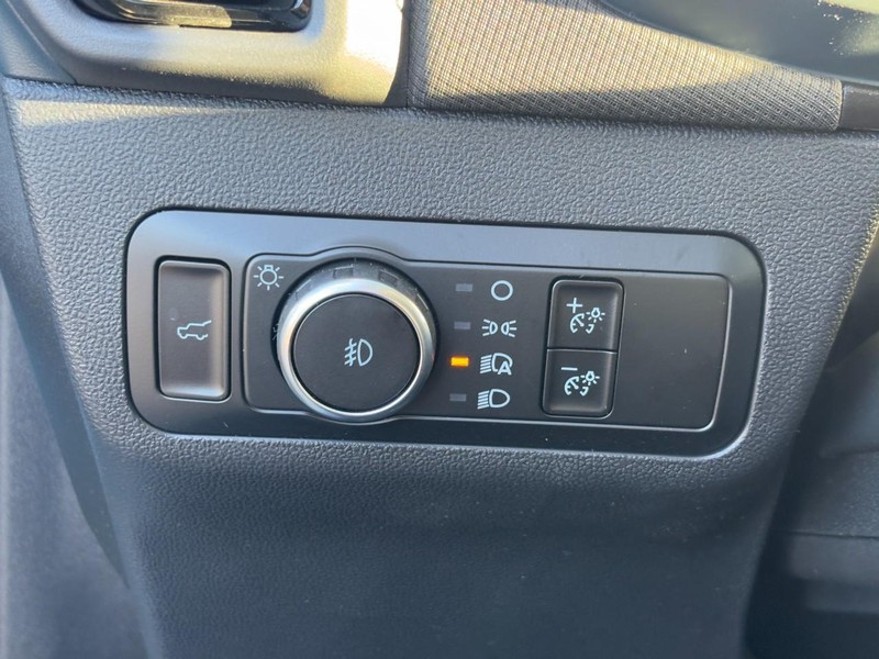 Ford Bronco Sport Vehicle Full-screen Gallery Image 11