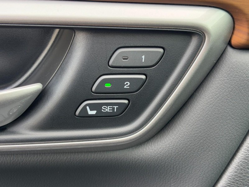 Honda CR-V Vehicle Full-screen Gallery Image 23