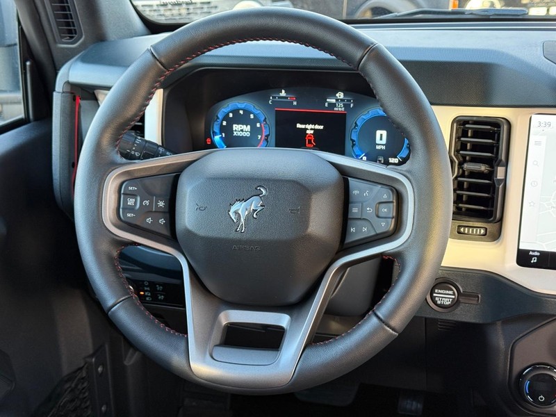 Ford Bronco Vehicle Image 07