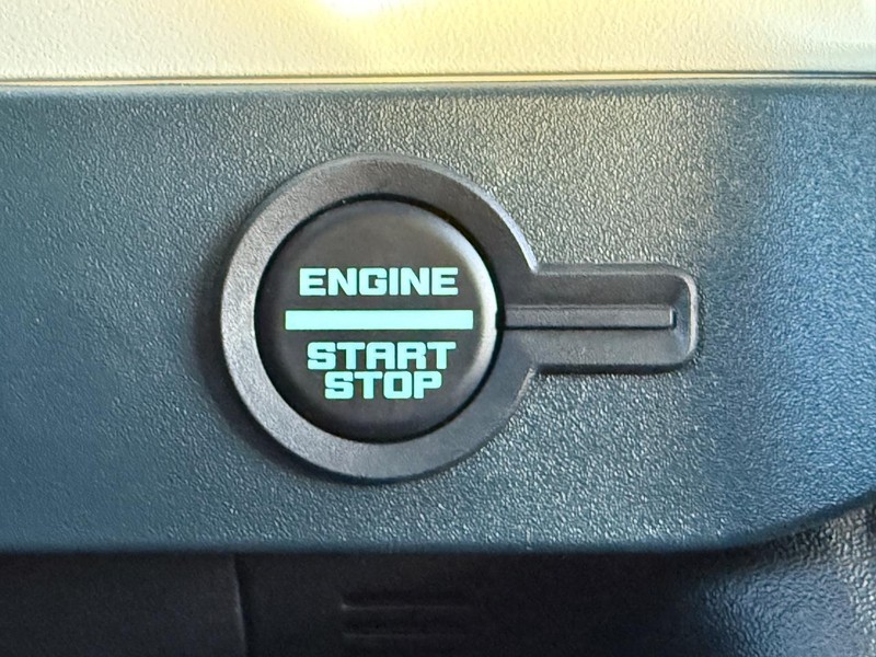 Ford Bronco Vehicle Image 10