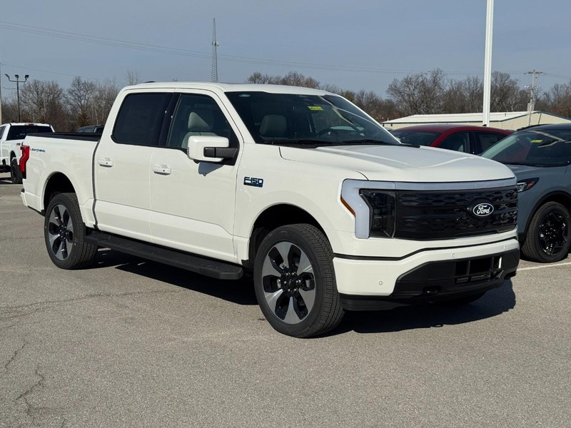 Ford F-150 Lightning Vehicle Image 02