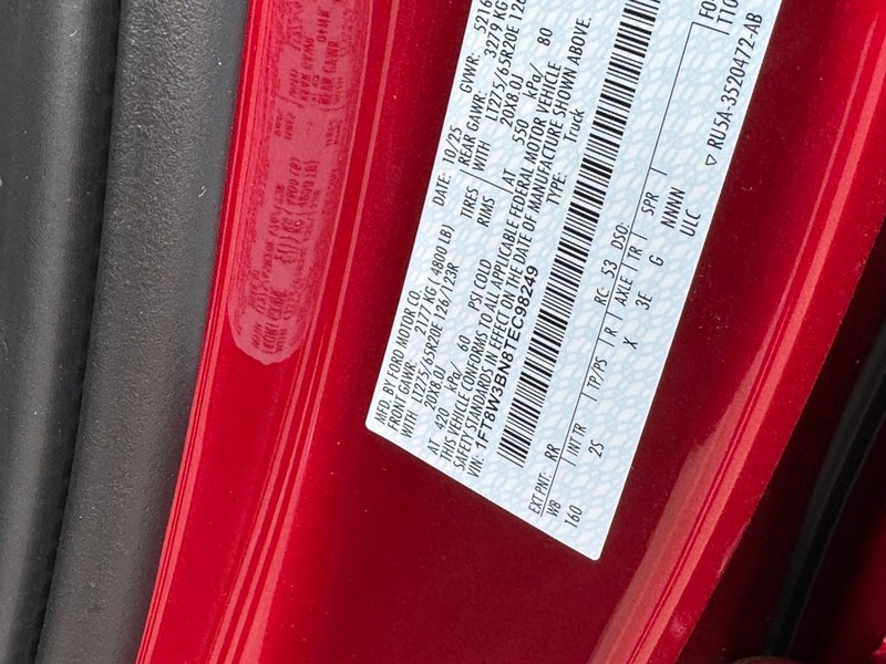 Ford Super Duty F-350 SRW Vehicle Image 22