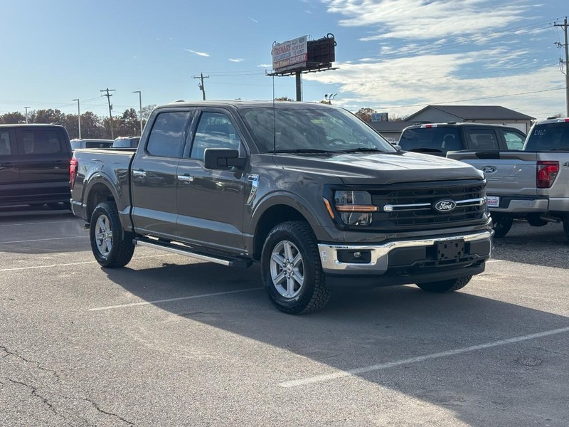 Ford F-150 Vehicle Full-screen Gallery Image 2