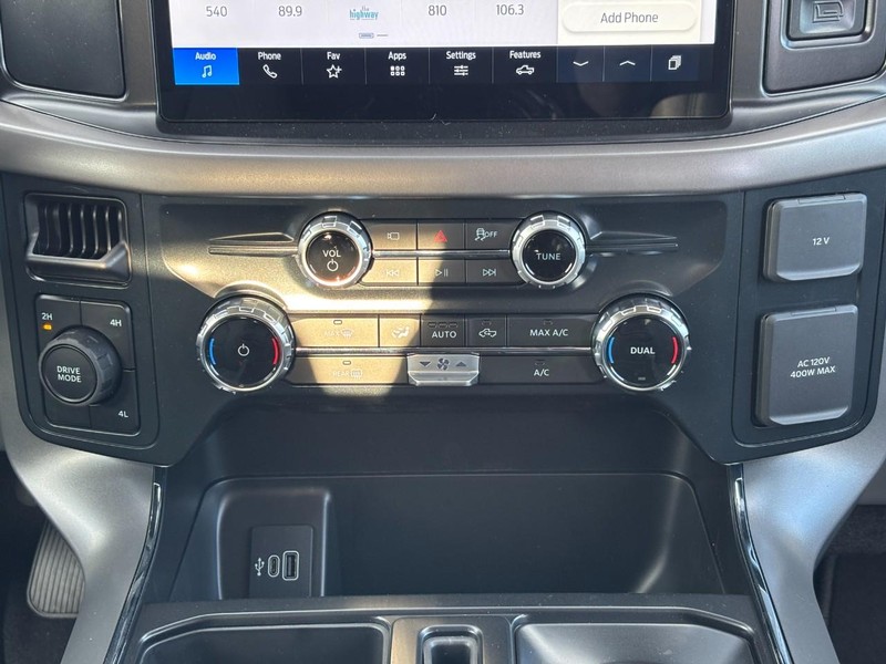 Ford F-150 Vehicle Full-screen Gallery Image 9