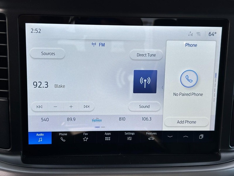 Ford F-150 Vehicle Full-screen Gallery Image 15