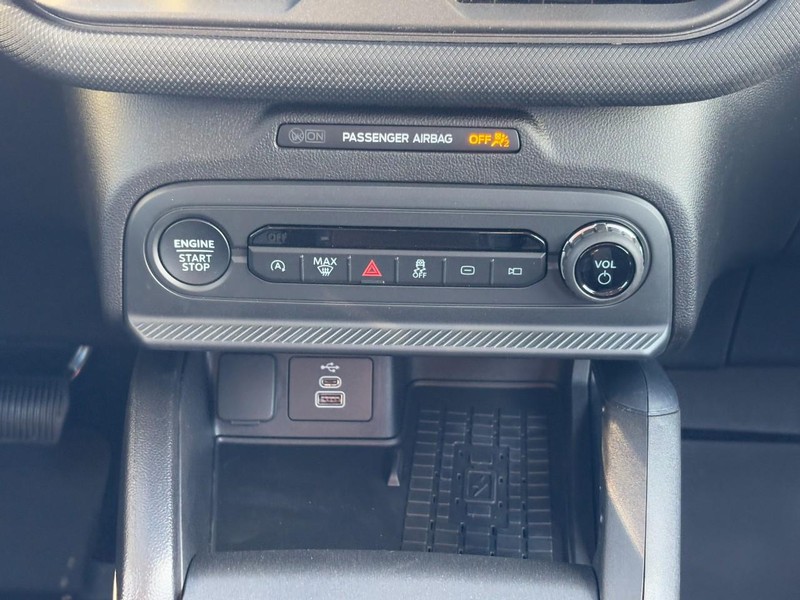 Ford Bronco Sport Vehicle Full-screen Gallery Image 9