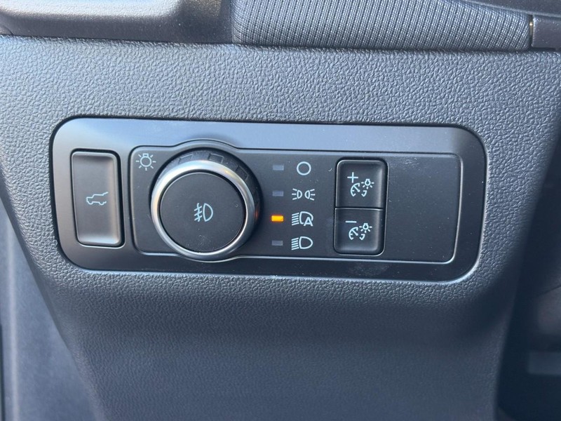 Ford Bronco Sport Vehicle Full-screen Gallery Image 11