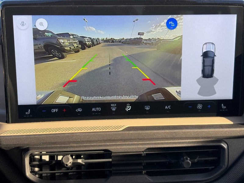 Ford Bronco Sport Vehicle Full-screen Gallery Image 16