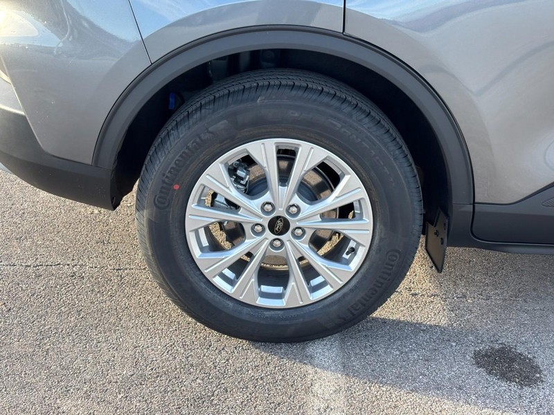 Ford Escape Vehicle Full-screen Gallery Image 4