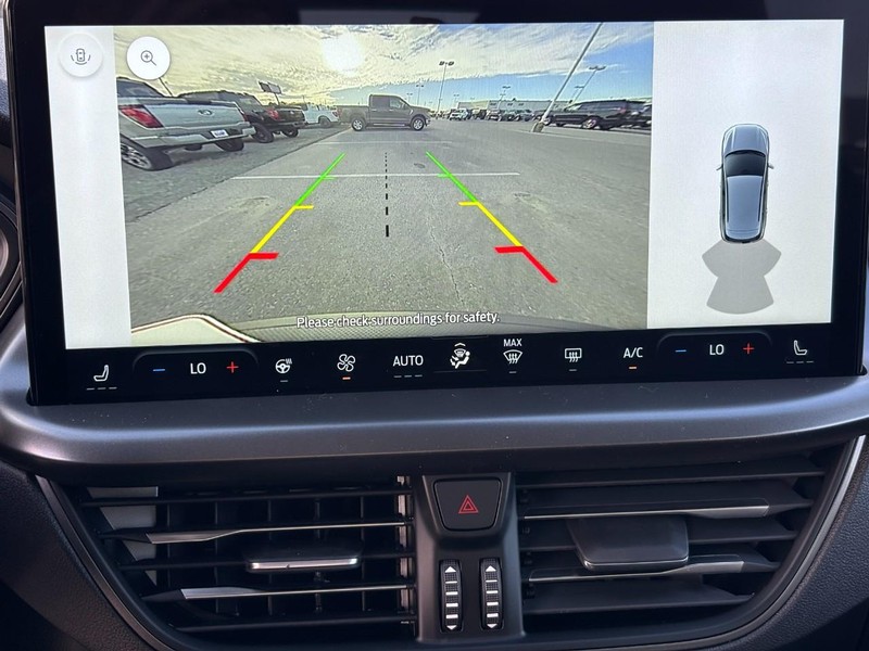 Ford Escape Vehicle Full-screen Gallery Image 16