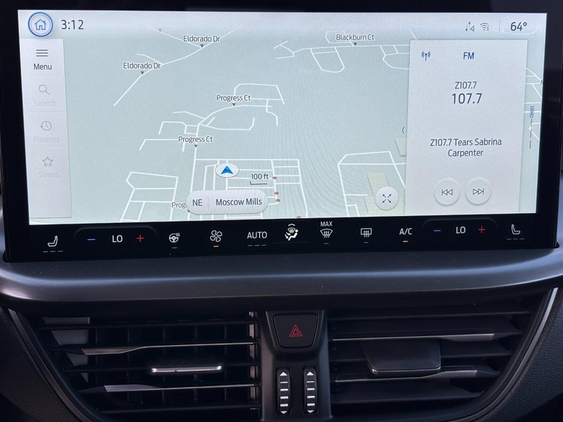 Ford Escape Vehicle Full-screen Gallery Image 17