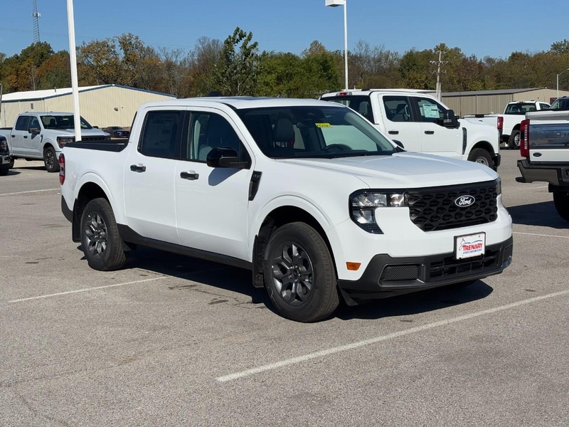 Ford Maverick Vehicle Image 02