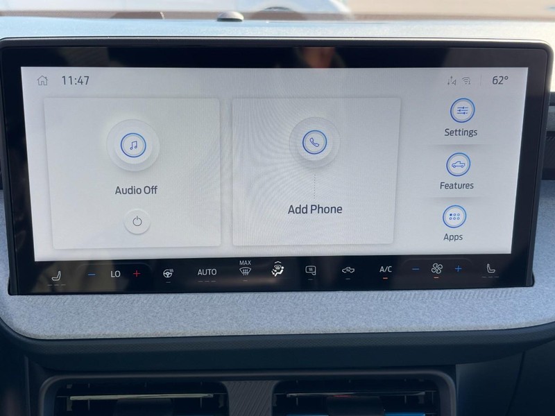 Ford Maverick Vehicle Image 15