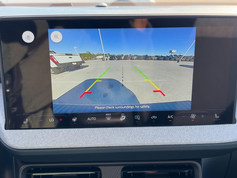 Ford Maverick Vehicle Image 16