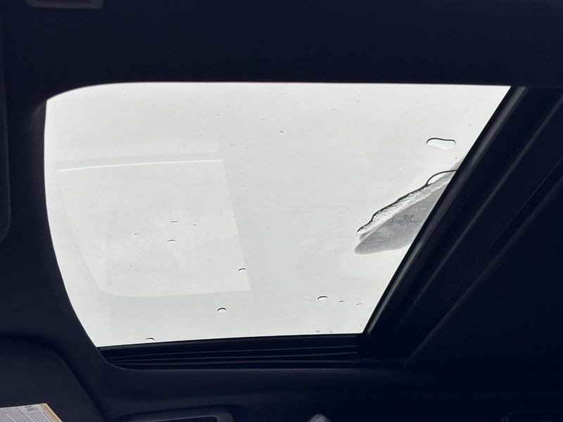 Ford Expedition Vehicle Full-screen Gallery Image 28