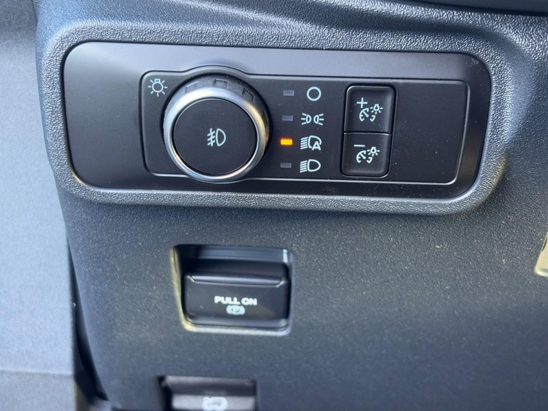 Ford Bronco Vehicle Image 11