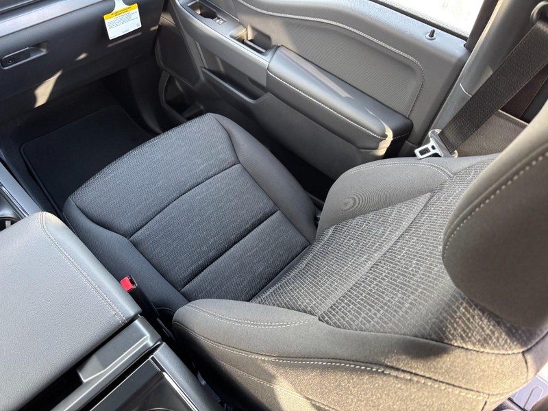 Ford F-150 Vehicle Image 10