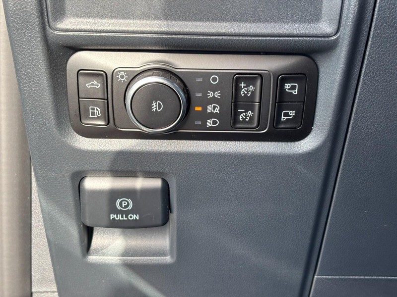 Ford F-150 Vehicle Image 11