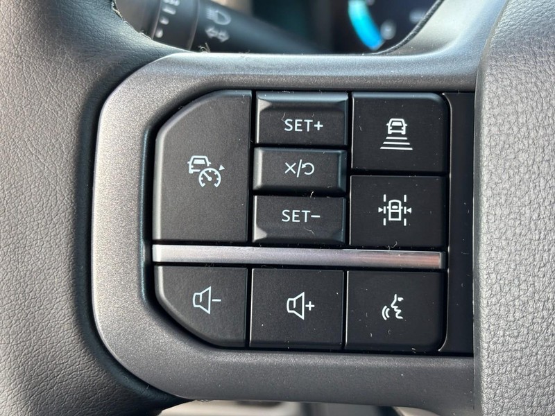 Ford F-150 Vehicle Image 12