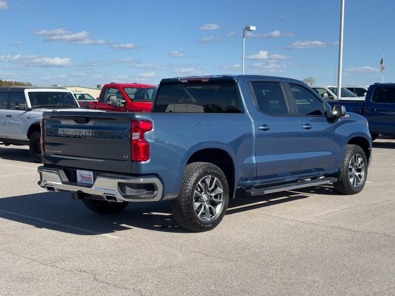 Chevrolet Silverado 1500 Vehicle Image 03