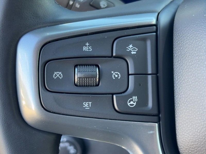 Chevrolet Silverado 1500 Vehicle Image 16