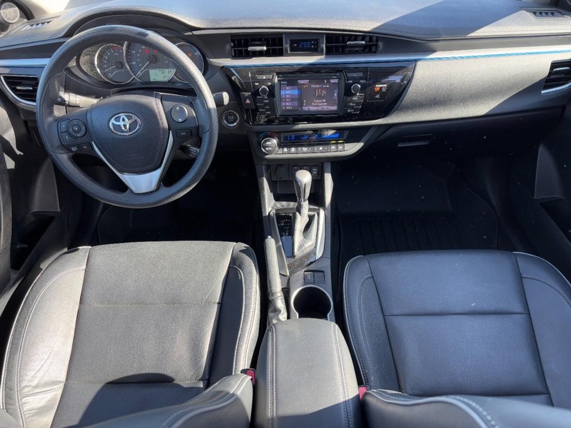 Toyota Corolla Vehicle Image 11