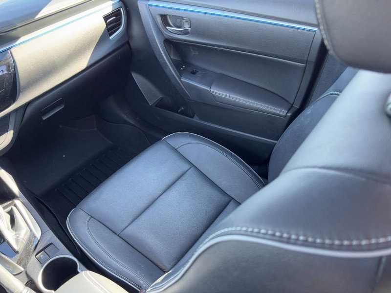 Toyota Corolla Vehicle Image 15