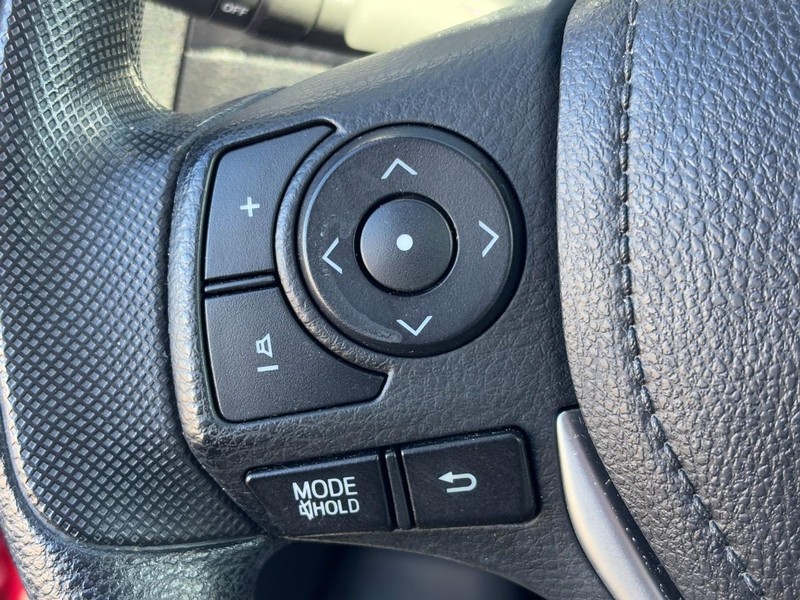 Toyota Corolla Vehicle Image 17