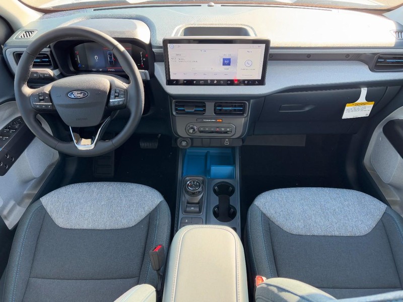 Ford Maverick Vehicle Full-screen Gallery Image 6