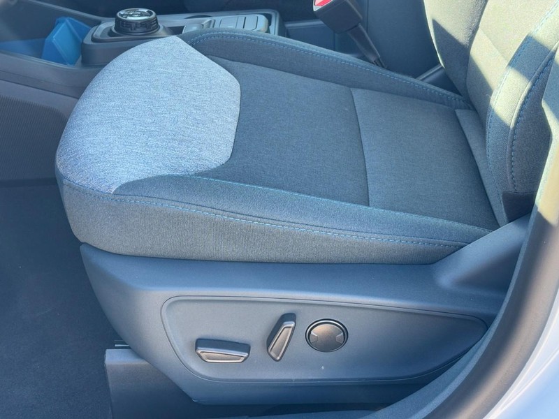 Ford Maverick Vehicle Full-screen Gallery Image 20