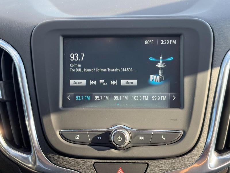 Chevrolet Equinox Vehicle Full-screen Gallery Image 13