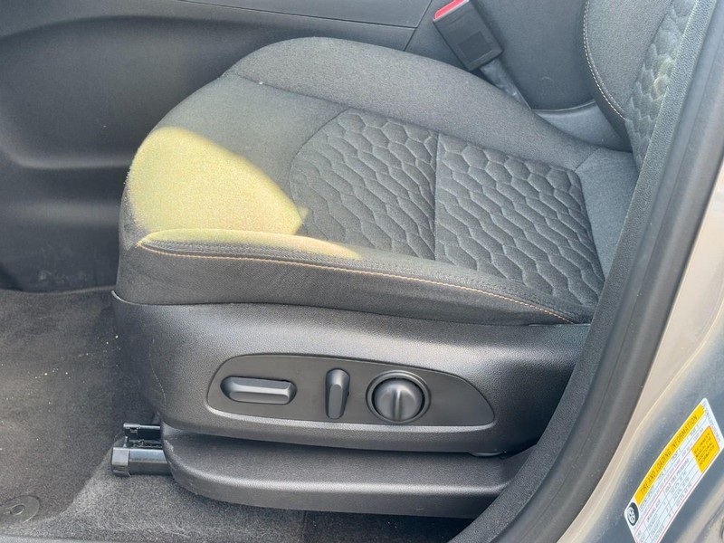 Chevrolet Equinox Vehicle Full-screen Gallery Image 25