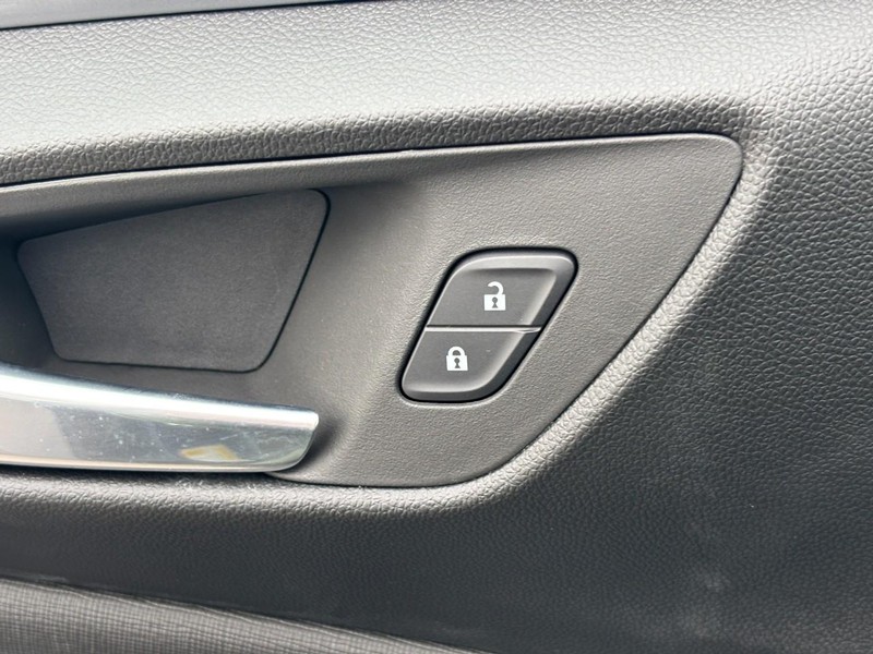 Buick Envista Vehicle Full-screen Gallery Image 24